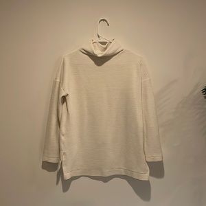 Womens White Turtle Neck Size XS